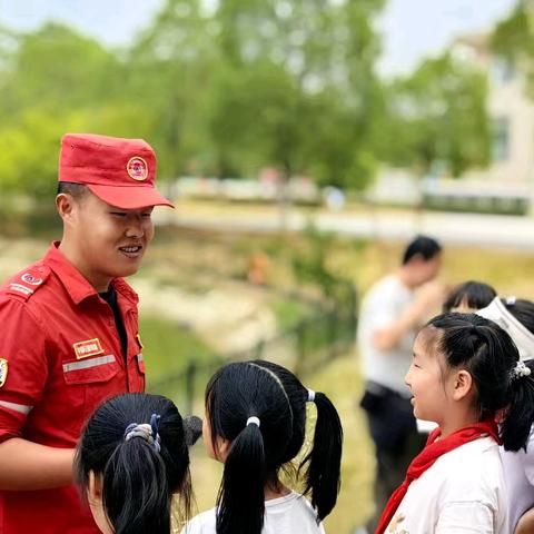 江岸区模范路小学 “聚焦生命安全 探索救援科技” 2024秋季研学纪实（2-6年级）