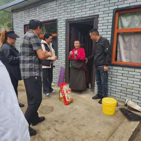 爱心传递  温暖同行  石渠县红十字会走访慰问我乡监测户 贫困户
