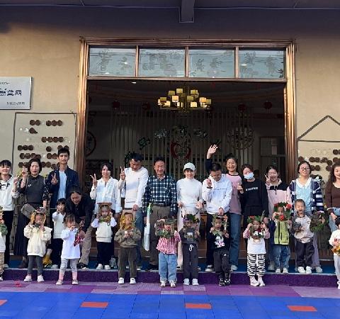 海岛都市幼儿园小一班 一十月份 “在校情况总结”