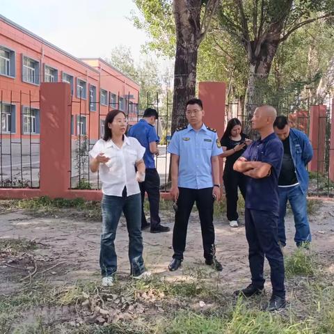 东湖街道东湖二社区开展“多方会商、助力民生工程”