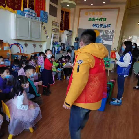 垃圾分类新时尚，绿色生活我先行