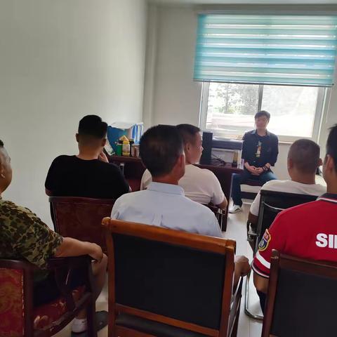 为进一步加强馆陶服务区物业、餐饮、汽修、加油站经营管理，同时提高服务质量，管理办组织各部门负责人召开加强经营管理会议