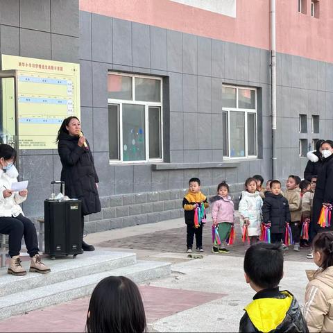 新华小学附属幼儿园——中一班 元气满满的体操比赛🌈🌈🌈