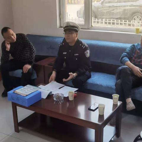 吐鲁番分公司警保联动进车队