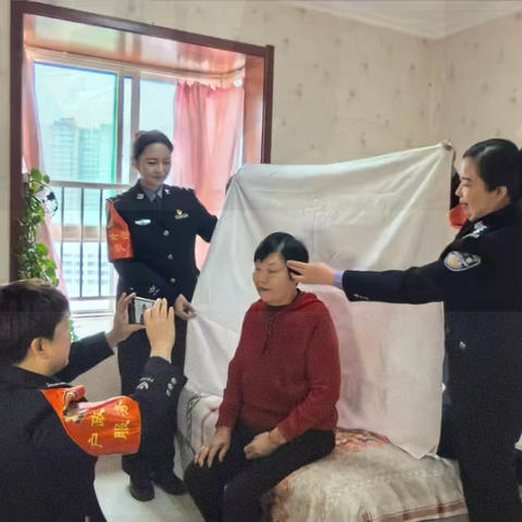 【我为群众办实事】‖户籍工作：五一假期“警”色浓，户籍服务“不打烊”‖ 印台户政女警服务队工作纪实三里洞篇（217 期）