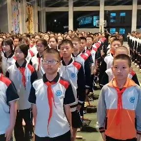 金沙小学五（4）班2023年5月8日～12日生活实践《训练军姿与列队》篇