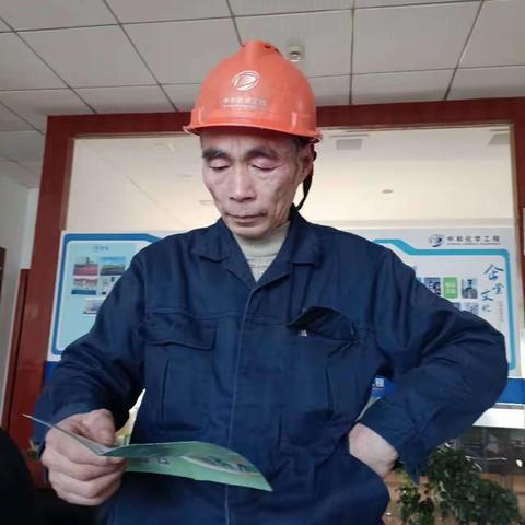 农行海盐县支行开展“支付降费、让利于民”宣传活动