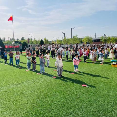 学前教育宣传月｜“倾听儿童，相伴成长”沙圪堵第三幼儿园开展家长开放半日活动