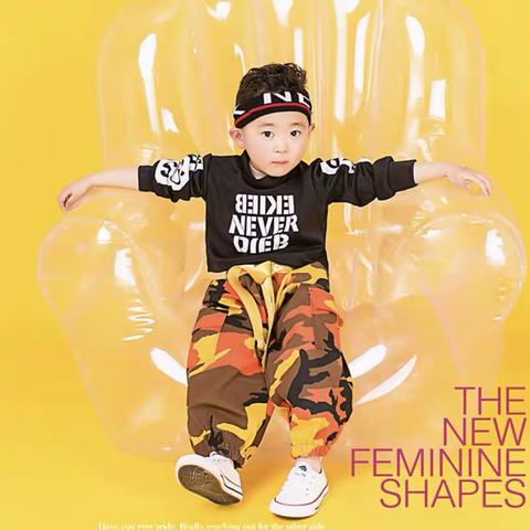 巴黎春天蜜匠婚嫁馆团购活动开始啦。超大福利等你来。转发活动另送5张入册