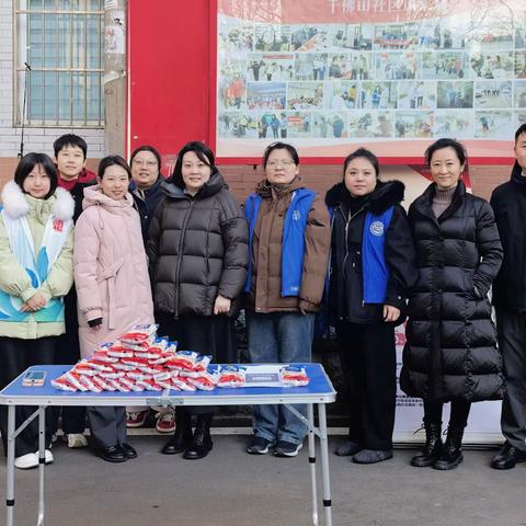 “敬老送福 暖心相伴”——千佛山社区开展敬老活动