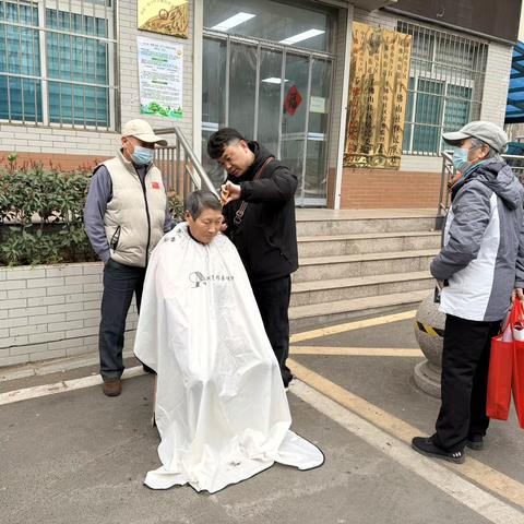 “骏马迎春 喜乐元宵”——千佛山社区邻里市集暖意浓