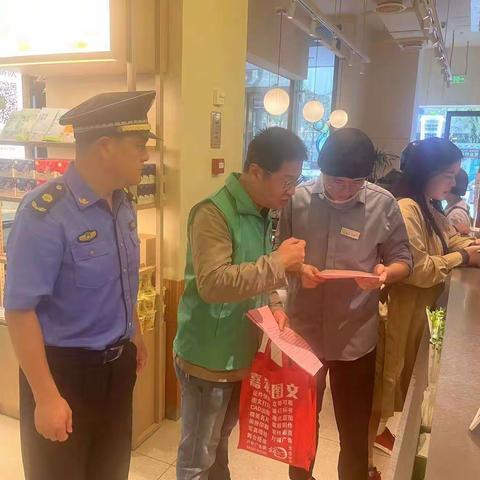 【历下城管执法】联合推行垃圾分类，助力城市文明