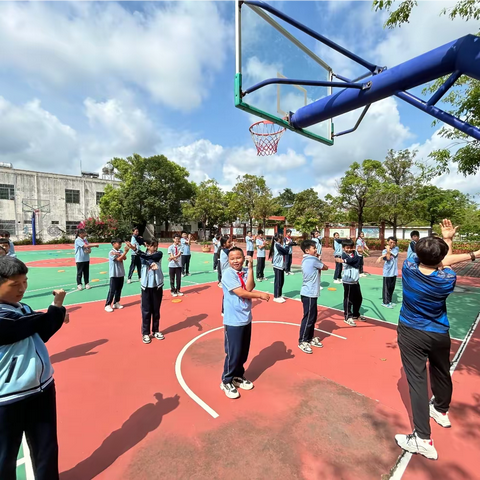 “赤日炎炎似火烧 求学之心胜骄阳”——东方市第六小学集团校送教下乡活动