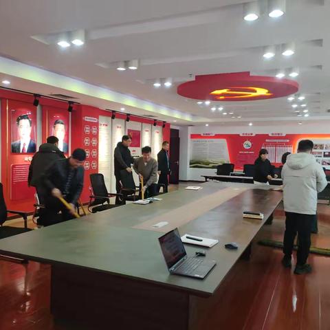 局机关一支部开展“节后大扫除，展现工作新风貌”主题党日活动