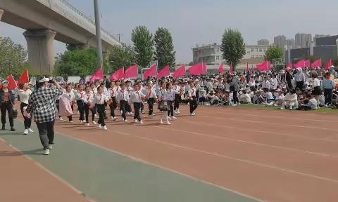 阳光运动，快乐成长——丰南区第一实验小学三16班春季健身运动会