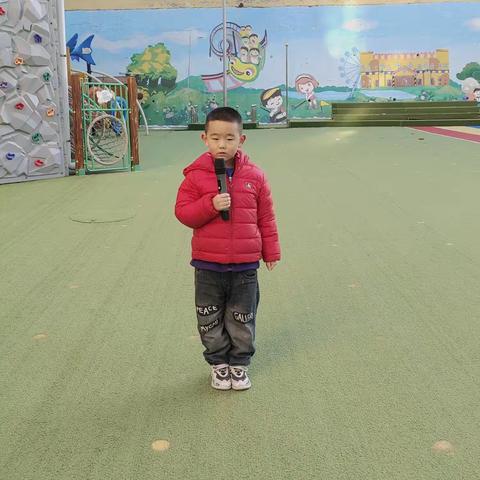 “书香满园，浸润童心”有声读物《金斧头》——宝塔区第五幼儿园大一班亲子阅读活动
