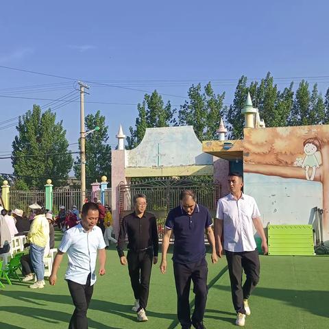 白水县教育局局长屈玉虎莅临北塬中心校视察指导校园项目建设工程
