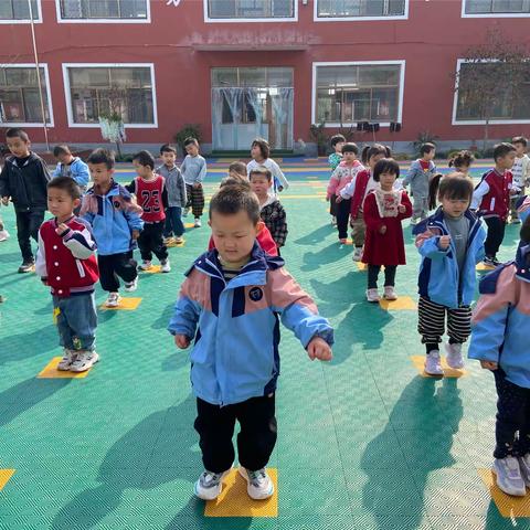童之梦幼儿园知礼一班4月精彩回顾💐💐