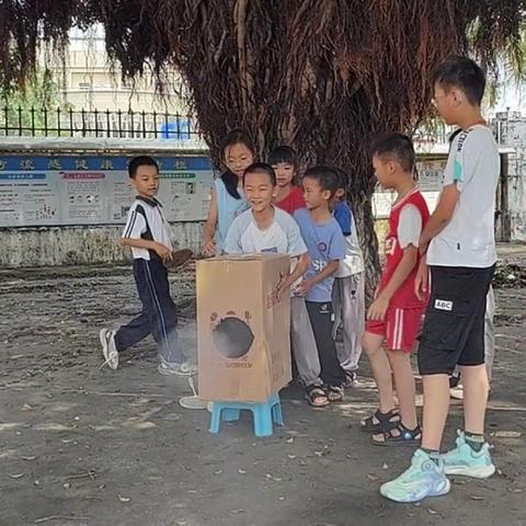 开平市蚬冈学校少年宫暑期科学兴趣班——“玩转科学‘暑’我最酷”活动精彩瞬间