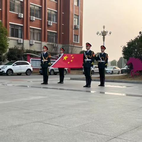 新学期，新气象——余干二中高二年级升旗仪式