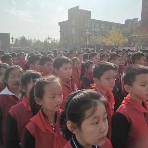 【全环境立德树人】安全无小事，平安校园行——滨城区第八中学四级部消防疏散演练暨学生“体验式”安全教育活动