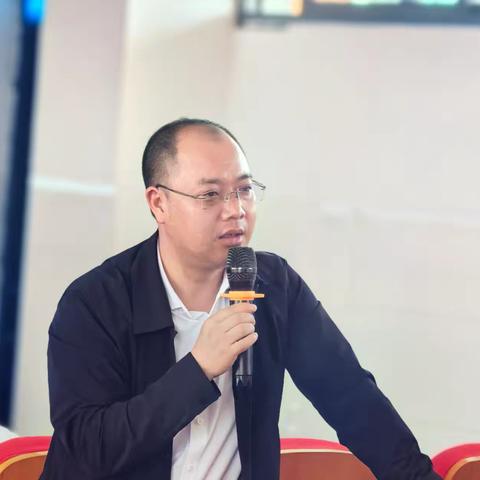 凝心聚力研策略 砥砺深耕向未来 ——大关县靖安镇中心小学六年级复习研讨活动简报