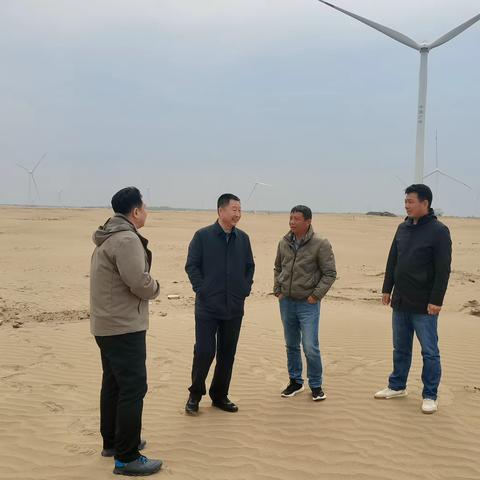 旗委书记蔡宝军一行深入好腰苏木镇调研指导
