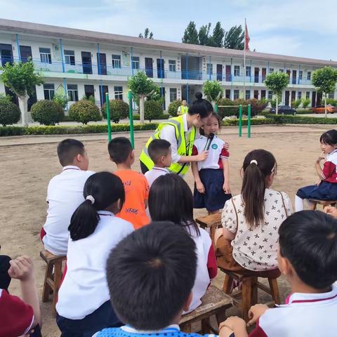 大束镇灰埠小学防溺水教育——斑马救援队到我校进行防溺水安全教育活动