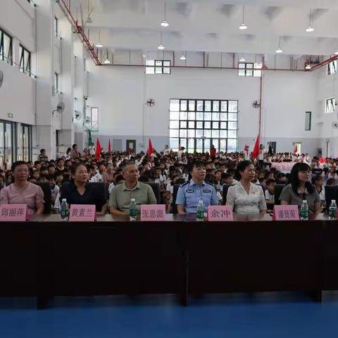 强国复兴有我 争当新时代好少年——少先队广州六中连州实验中学附属小学隆重举行少先队建队76周年主题活动