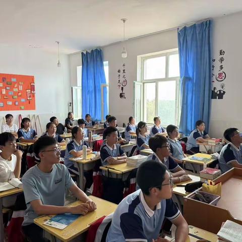 铭记历史，砥砺前行—好腰苏木学校师生共庆中国人民抗日战争胜利80周年