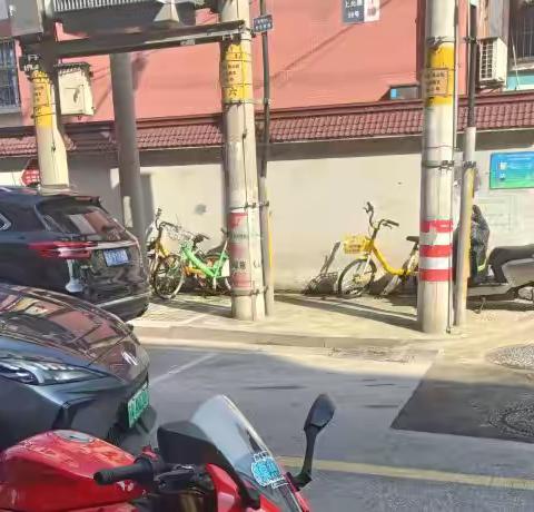 取消不合理车位，维护市民安全出行