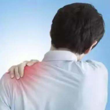 别把肩痛都当肩周炎！这些隐藏病因医生教你识别