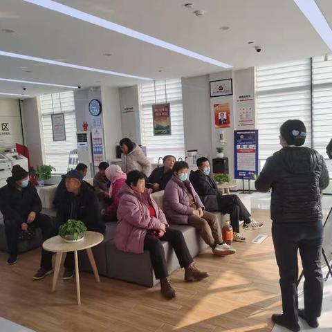 “元宵送暖心连心，千村万户走进门”