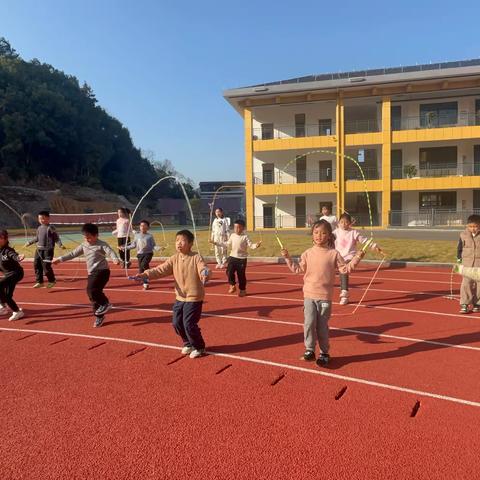 河西小学周末跳绳社团