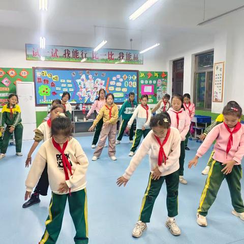【精善新小·课后服务】校园藏舞 美朵出绽---新池镇中心小学韵动乐舞社团11月活动小结