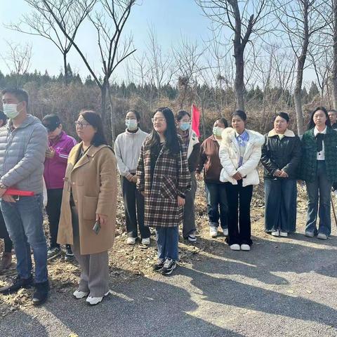 邯郸市林业局第三支部组织开展义务植树活动