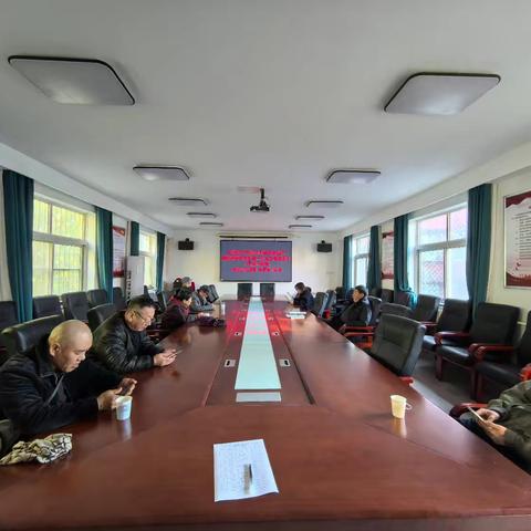 传承红色基因，续写奋斗华章——马连洼村股份经济合作社第二分社党支部开展10月主题党日活动