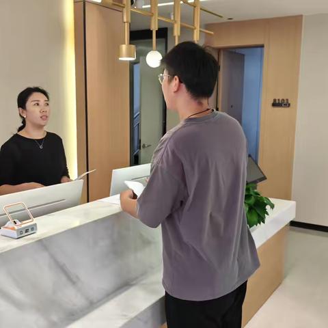 垃圾分类进商场 践行文明新风尚