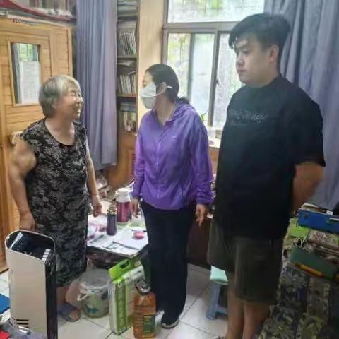 情满中秋 爱暖心田 七里山街道计生协开展失独家庭中秋走访活动