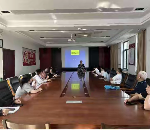 济南市市中区七里山街道七西社区计生协开展营养与健康科普讲座