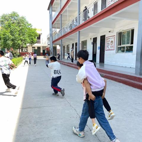 【关爱学生 幸福成长】车疃小学 警钟长鸣，防患未然