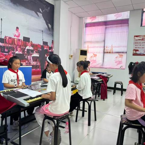 音韵悠扬，琴间舞动——凌云小学悦音电子琴社团期末总结