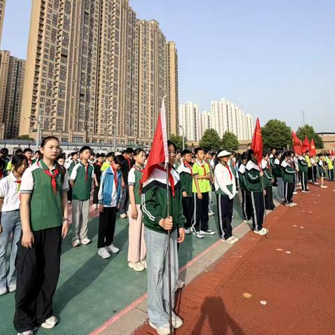 防灾减灾筑防线  平安校园共守护——凌云小学开展全国防灾减灾日主题升旗仪式