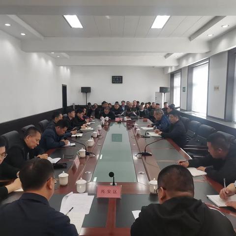 鹤岗市煤管局开展政商交流座谈会，助力推进地方煤矿标准化建设