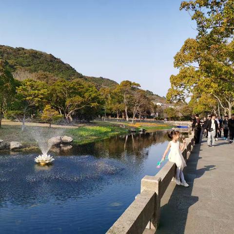 25年3用22日 普陀山二日游