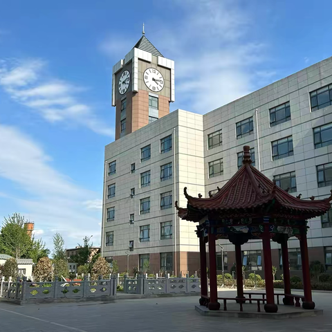 “净”守校园 共筑健康防线 —枣庄十五中南校区（勤为学校）开展校园消杀清洁行动 ‍