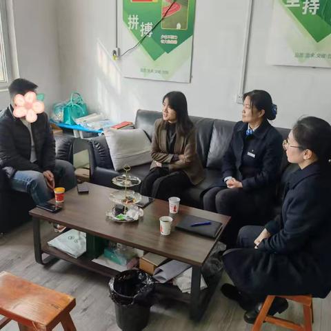 郑港支行副行长亚梅持续践行首席客户经理拜访制