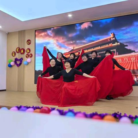 润园社区2025年新年联欢会暨社区学院汇报演出