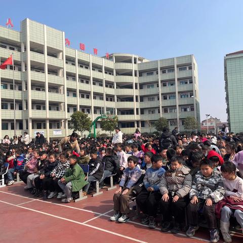 河口镇小学2025年春开学典礼暨法治、安全教育知识讲座 ‍