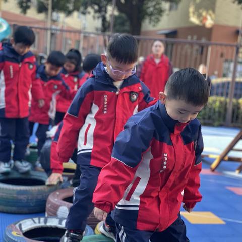 携手成长，共创未来——柳陂镇中心幼儿园家长开放日活动